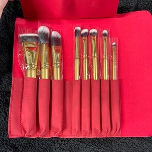 Luxie set of 8 makeup brushes